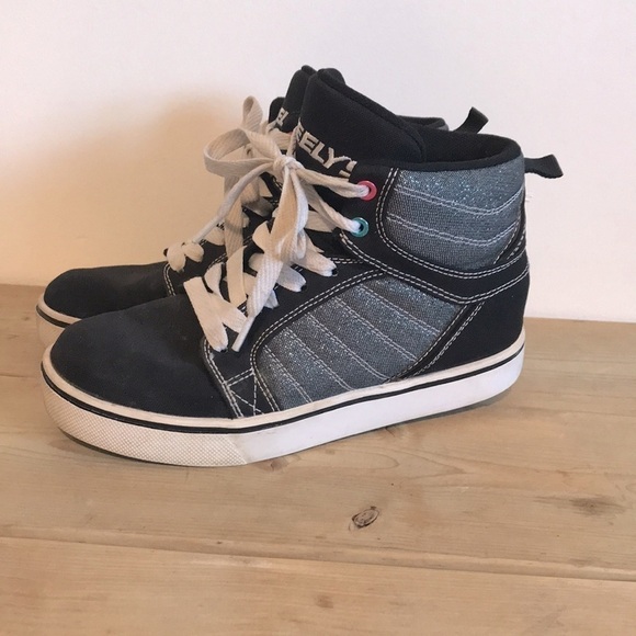 Heelys uptown lace up metallic sneakers shoes youth size 4 - Picture 1 of 10